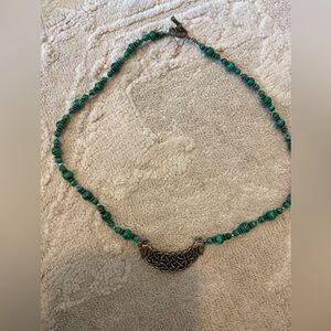 Necklace green malachite or turquoise beads silver-tone pendant Celtic knot